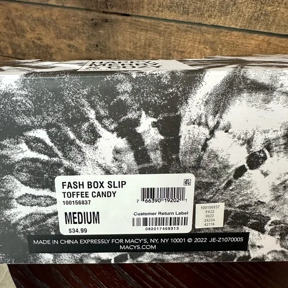 Jenni Intimates - Macy's Soft and cozy house slippers size Medium (7-8) NIB - Picture 4 of 5